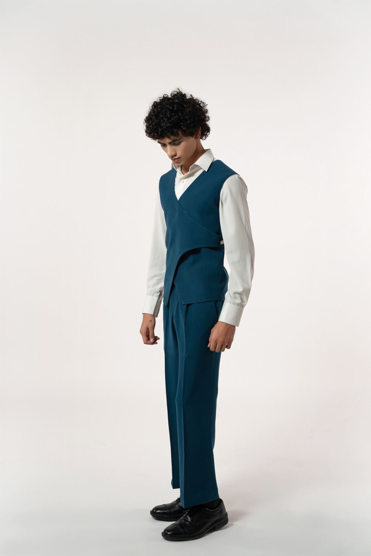 BLUE FITTED WAISTCOAT - Image 2